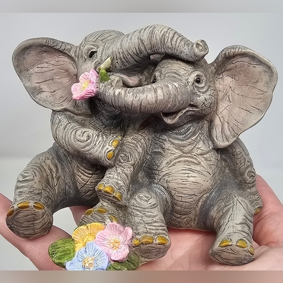 ***$OLD***LENOX 2004 ELEPHANT SWEETHEARTS FIGURINE - Picture 5 of 12